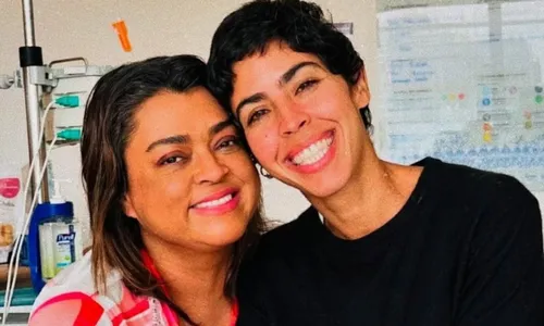 
					Bela Gil faz desabafo por morte de Preta Gil e recebe apoio de famosos
				
				