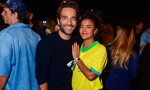
					Bella Campos, Paolla e mais: elenco de Vale Tudo curte festival no RJ
				
				