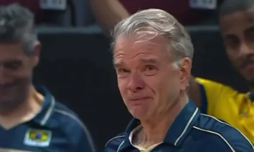 
					Bernardinho cai no choro ao descobrir morte da mãe durante jogo; vídeo
				
				