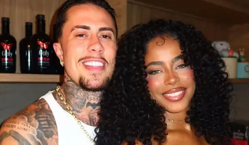 
					Bruxa solta: os casais famosos que se separaram em 2025
				
				