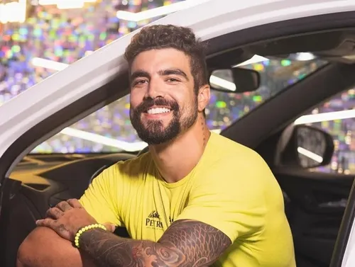 
					Caio Castro vira réu e pode ter bens bloqueados em processo; entenda
				
				