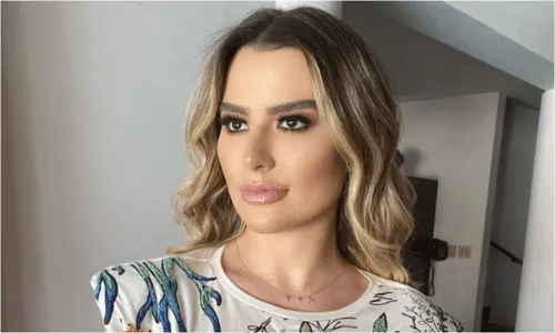 
					Campeã do BBB revela diagnóstico de síndrome rara: 'Cansaço extremo'
				
				