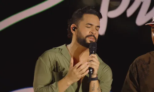 
					Cantor Henry Freitas passa por cirurgia e revela estado de saúde
				
				