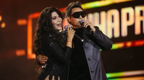 
					Calcinha Preta surpreende Silvânia Aquino com recado e famosos reagem
				
				