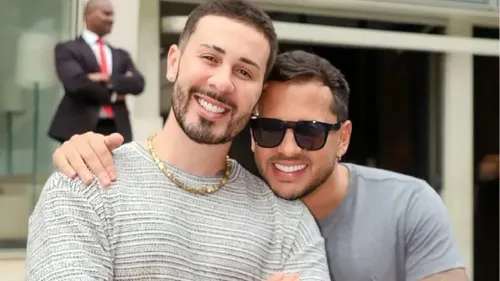 
					Carlinhos Maia e Lucas Guimarães são flagrados juntos após traição
				
				
