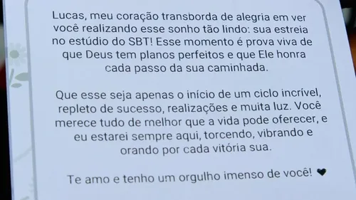 
					Carlinhos Maia não esconde ciúmes após Lucas Guimarães ganhar presente
				
				