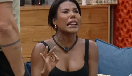 
					Carol Lekker é pega de surpresa e ganha pedido de casamento ao vivo
				
				