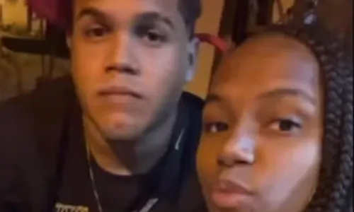
				
					Casal morre após batida entre carro e motocicleta na Bahia
				
				