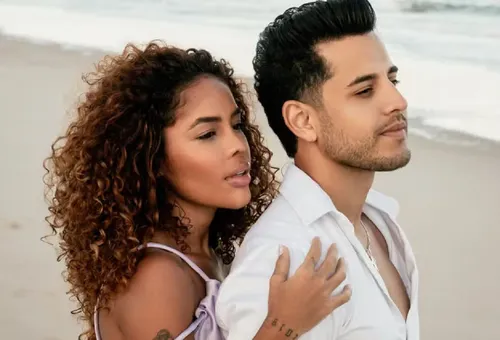 
					Sthe Matos choca com vídeo de grave acidente com Kevi Jonny: 'Milagre'
				
				