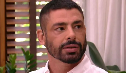 
					Cauã Reymond confessa desejo em cenas de 'Vale Tudo': 