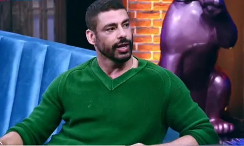   					Cauã Reymond faz ensaio seminu inspirado em César de Vale Tudo; FOTOS  				  				