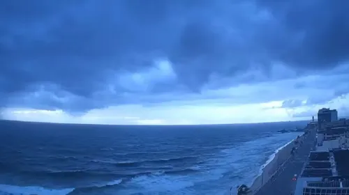 
				
					Cavado sobre o Nordeste provoca chuva intensa em Salvador
				
				