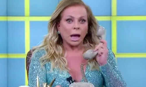 
					Christina Rocha derruba audiência de Maria do Bairro e dá susto no SBT
				
				