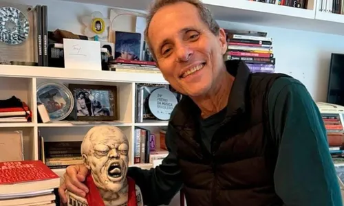 
				
					Cinco celebridades que são também escritores para acompanhar
				
				