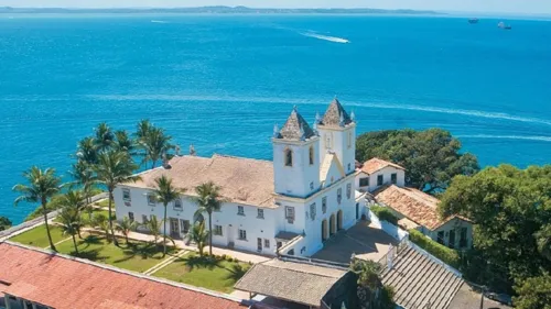 
					Cinco locais em Salvador para um final de ano artístico e diferente
				
				