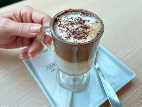 
					Cinco novas cafeterias em Salvador para experiências refinadas
				
				