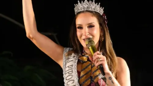 
					Claudia Leitte rompe com outra cantora baiana após 'briga' de religião
				
				