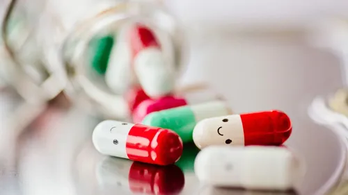 
					Crianças sem escuta, adultos medicados
				
				