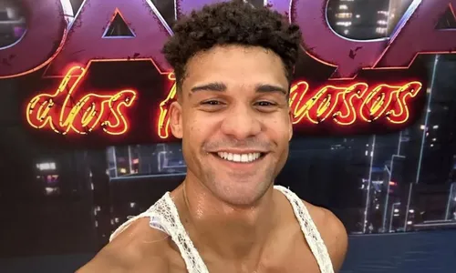   					Lucas Leto posa sem camisa e faz revelação sobre o 'Dança dos Famosos'  				  				