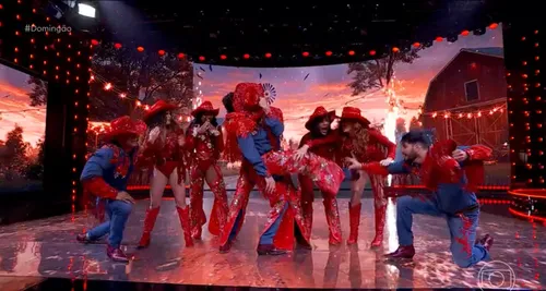 
					Dança dos Famosos: Rodrigo Faro ‘beija’ Silvero Pereira e agita web
				
				