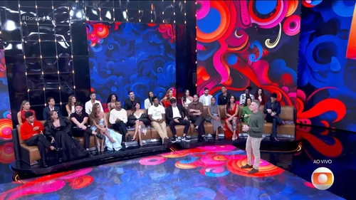 
					Dança dos Famosos 2026: Globo confirma 'rival' de Ticiane Pinheiro
				
				