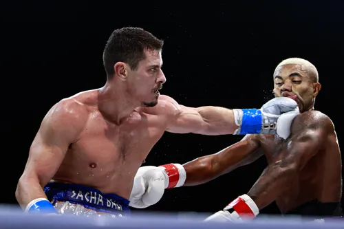 
					Davi Brito é humilhado por Sacha Bali e vira piada: 'Apanhou pouco'
				
				