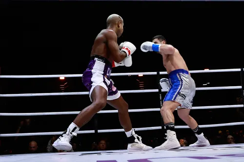 
					Famosos detonam Davi Brito após derrota luta contra Sacha Bali
				
				