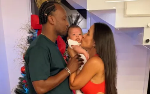 
					De Ivete e Daniel a Léo e Lore: famosos celebram o Natal em família
				
				