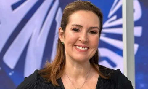 
					Descubra 10 famosos que vivem com doenças incuráveis
				
				