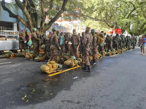 
					Desfile cívico de 7 de Setembro em Salvador: o que você precisa saber
				
				