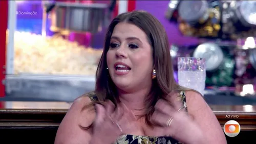   					Domingão: Tati Machado cai no choro e recebe apoio de Luciano Huck  				  				