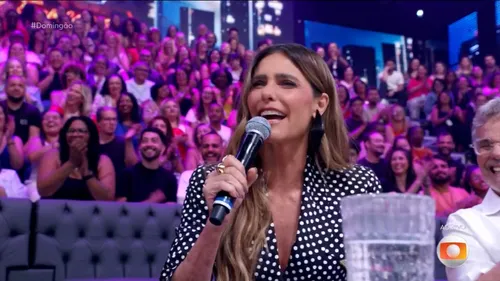 
					Dona Déa deixa Fernanda Lima chocada no Domingão e apresentadora chora
				
				