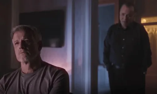 
					'Dona de Mim': Jaques tenta dar um soco em Abel e passa vergonha
				
				