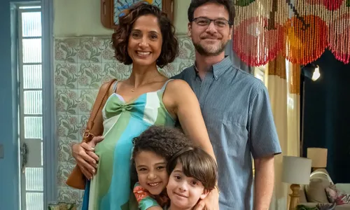 
					Dona de Mim: Ellen leva maldição e transforma vida de Sofia em inferno
				
				