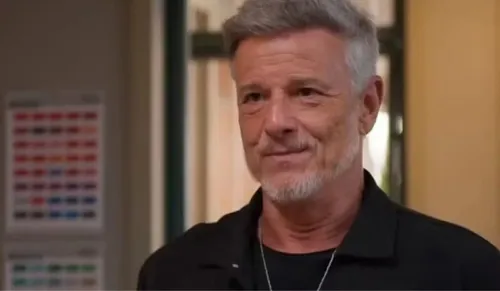 
					'Dona de Mim': Leo entra em guerra com Filipa após levar rasteira
				
				