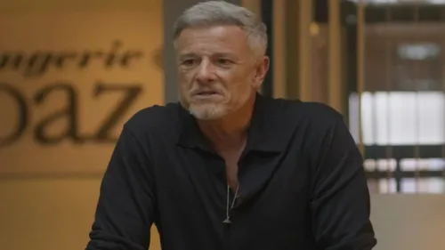 
					'Dona de Mim': Jaques tira Sofia das mãos de Leona após ato de Rosa
				
				