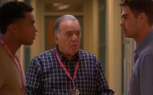 
					'Dona de Mim': Jaques manipula mocinho para ganhar aliado em plano
				
				