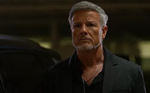 
					'Dona de Mim': Vanderson abandona Sofia após ligação desesperada
				
				