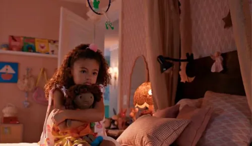 
					'Dona de Mim': Jaques toma Sofia de Leona e menina entra em desespero
				
				