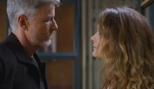 
					'Dona de Mim': Jaques toma atitude desesperada e salva Filipa de surto
				
				