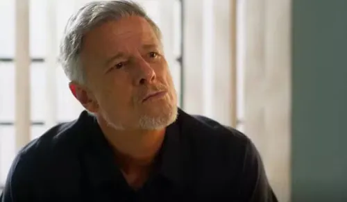 
					'Dona de Mim': Jaques cai em desgraça após traição de Tânia
				
				