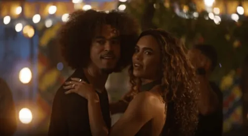 
					'Dona de Mim': Kami e Marlon se chocam com 'troca-troca' de casal
				
				