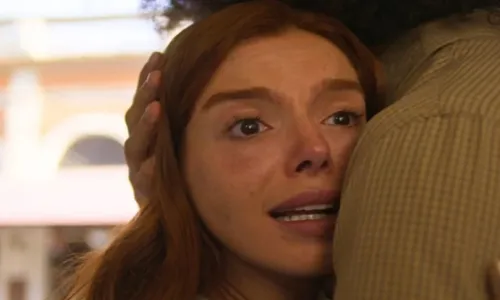 
					Dona de Mim: Kami se entrega para Ryan, mas sofre com drama do passado
				
				