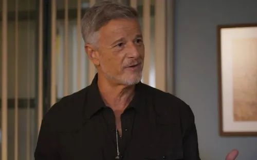 
					'Dona de Mim': Samuel cria mentira para salvar Rosa da trama de Jaques
				
				