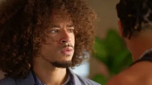 
					'Dona de Mim': Ryan é ameaçado e se vê diante de impasse fatal
				
				