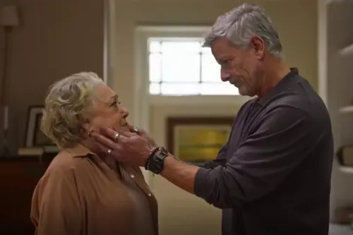 
					Dona de Mim: Jaques joga sujo com Rosa e Samuel compra nova briga
				
				