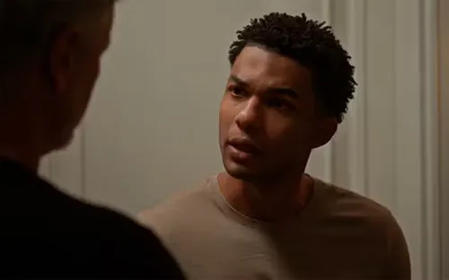 
					'Dona de Mim': Samuel 'ressuscita' Abel e desmascara Jaques com provas
				
				