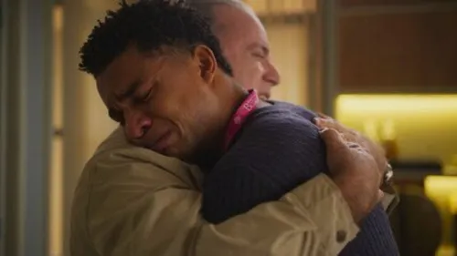 
					Dona de Mim: Samuel sofre ao encarar passado de abandono antes de Abel
				
				