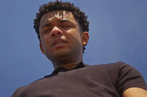 
					'Dona de Mim': Marlon abandona a polícia e tem reviravolta radical
				
				