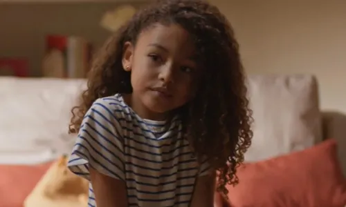 
				
					Dona de Mim: Sofia se apaixona pelo pai verdadeiro e ataca Leona
				
				